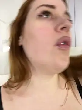 Онлайн чат XXX EllieGarson