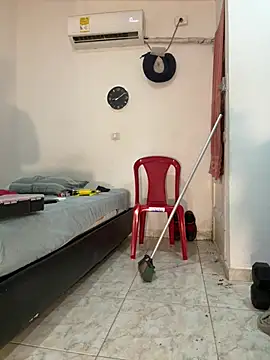 bigdick211292 Adlı Modelin Canlı XXX Sohbeti