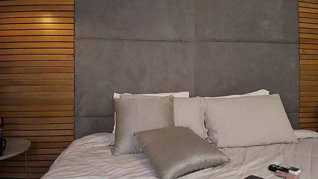 EllaSanz_ 现场XXX聊天