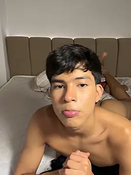 Živý XXX chat GoldenBenn
