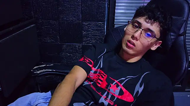 SrJacobs' Live XXX Chat