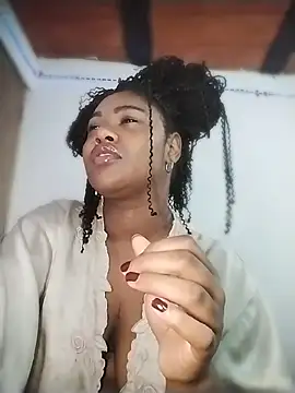 Nickie_Garces 现场XXX聊天