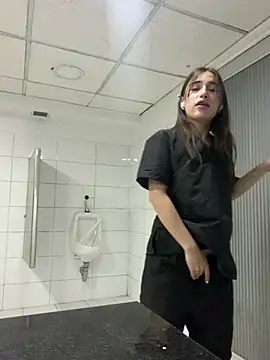 Sweet_Milaa1 라이브 XXX 채팅
