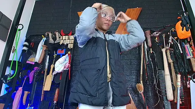 Ariaoficial 라이브 XXX 채팅
