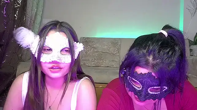 Two_Baddies 라이브 XXX 채팅