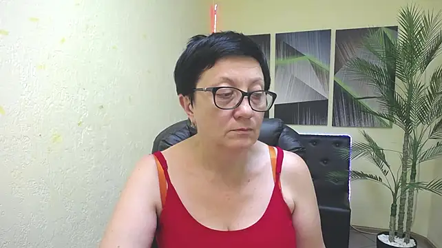 EmilyL0ve élő XXX-chatje