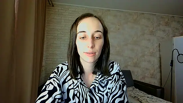 Anika_bloom 现场XXX聊天