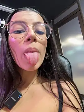 iris_cuteface Live XXX Chat