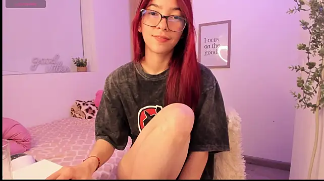 SarahLee__'s Live XXX Chat