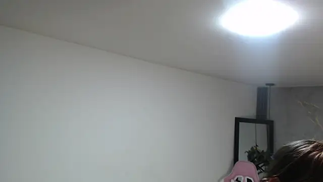 JessiDovee Chat XXX in diretta