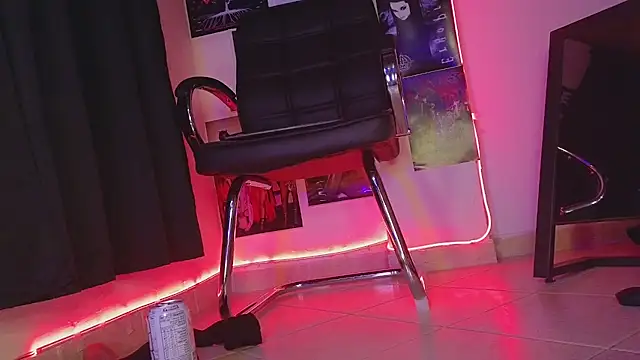 Moonlightt_21's Live XXX Chat
