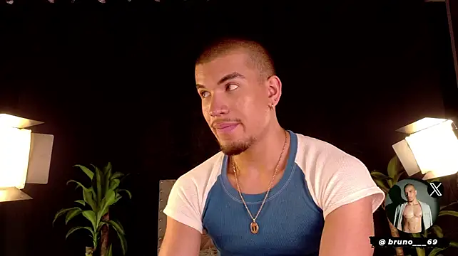 Živý XXX chat Bruno___69