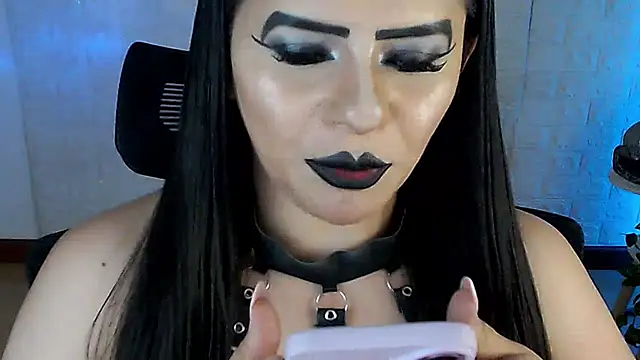 GODDESS_EVANS Adlı Modelin Canlı XXX Sohbeti
