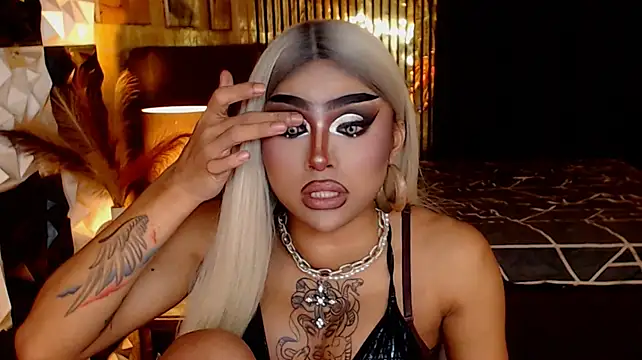 XXX chat uživo modela MassiveCockTrans