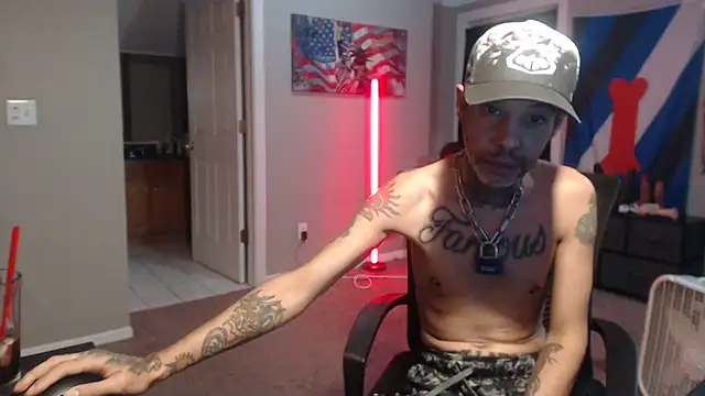 XXX chat uživo modela Michigan9000
