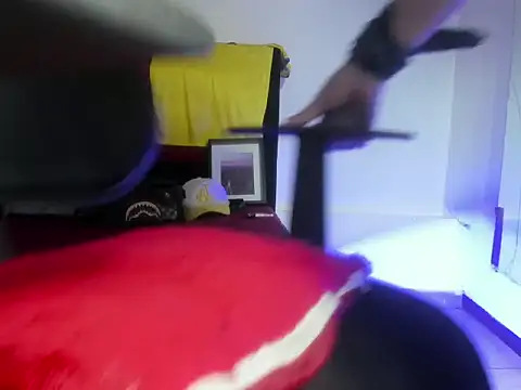 XXX chat uživo modela mark_splinter09