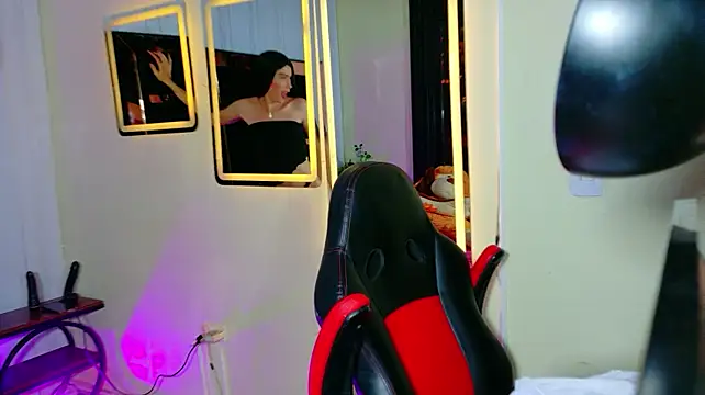 Chat +18 de Thamara_Robertss ao vivo