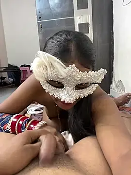 MISS_POOJA_69 Adlı Modelin Canlı XXX Sohbeti