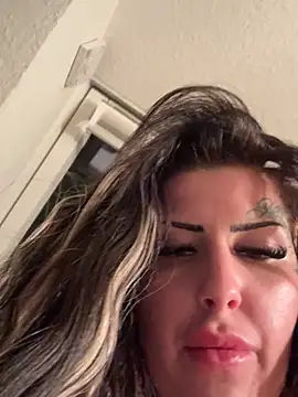 Živý XXX chat JeyJeyDiamond666