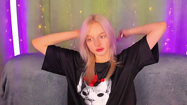 AlessaKiss 现场XXX聊天