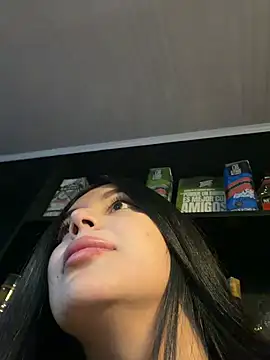 Chat +18 de Cami_olarte ao vivo