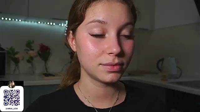 Sairallyn Live XXX-Chat