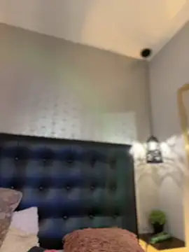 Chatroom XXX en direct de MiahWindsor