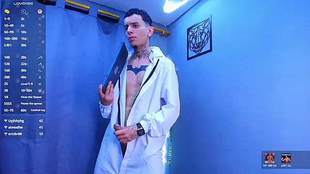 Živý XXX chat TheBatMansion