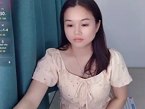 Nini-38E Adlı Modelin Canlı XXX Sohbeti