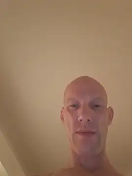 Chat +18 de genaroo38 ao vivo