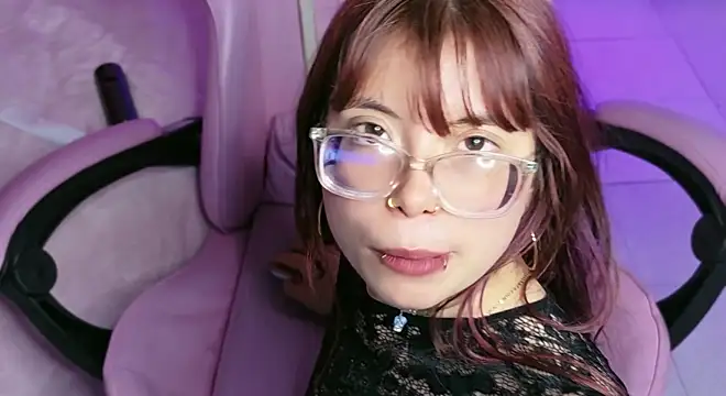 uchiiky_dollのライブXXXチャット