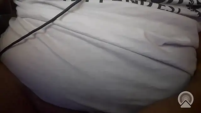 צ'אט XXX בשידור חי של pinnaaaa_