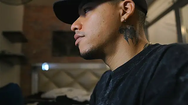 AlphaMasterXxx Live XXX-Chat
