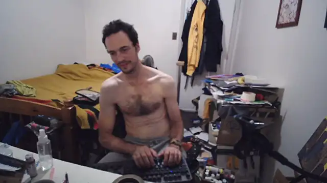JohnnyMoves Chat XXX in diretta