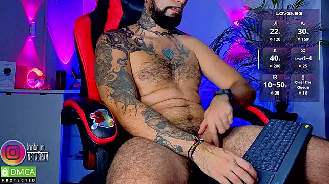 Chat XXX en directo de Diilanhott