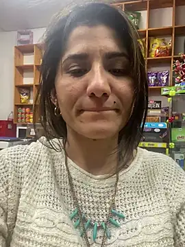 צ'אט XXX בשידור חי של AlejandraMilano