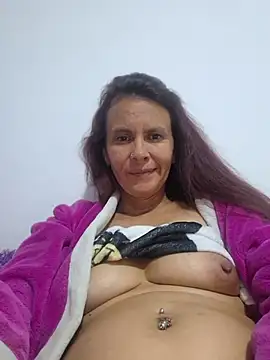 Онлайн чат XXX cintia_lov