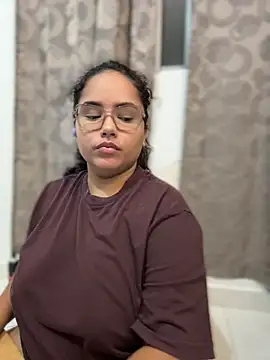 CurlyGirl_1 Chat XXX live