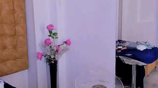 Antony_D_ossa Adlı Modelin Canlı XXX Sohbeti