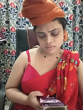 Pinky-2 লাইভ XXX চ্যাট