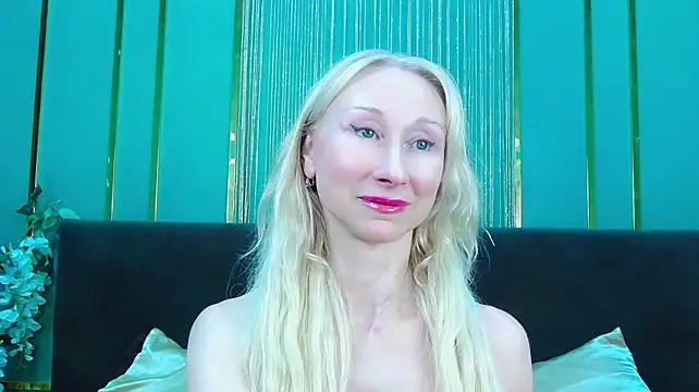 KissDreamm's Live XXX Chat
