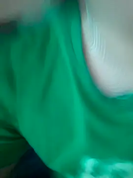 -Tara-a's Live XXX Chat