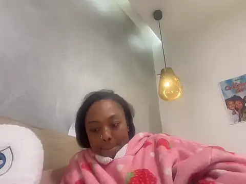 ChocolateCakeQueen's Live XXX Chat