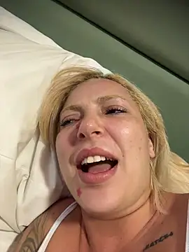Juuhschmitt Adlı Modelin Canlı XXX Sohbeti