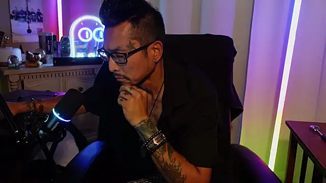 Ghost11_11 Chat XXX in diretta