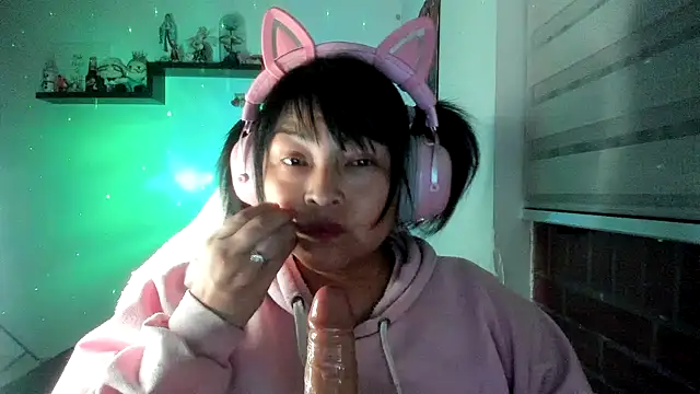 Онлайн чат XXX Shaddycute_