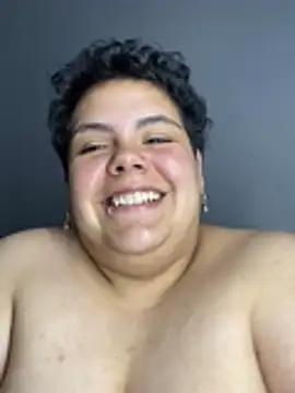 Czat XXX na żywo – Hailey_Curvy