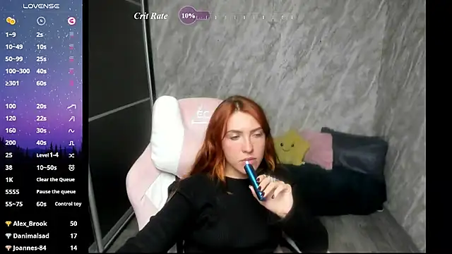 แชท XXX สดของ Reginasmilee