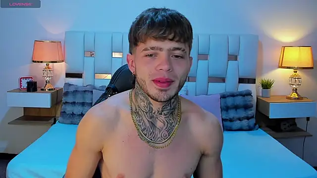 Zeus_damian21 Chat XXX in diretta