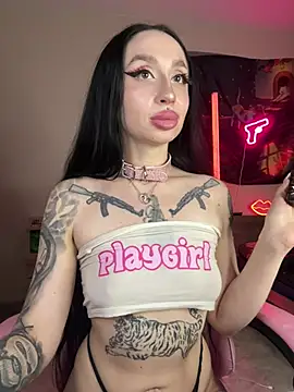 Molly__Moon Adlı Modelin Canlı XXX Sohbeti